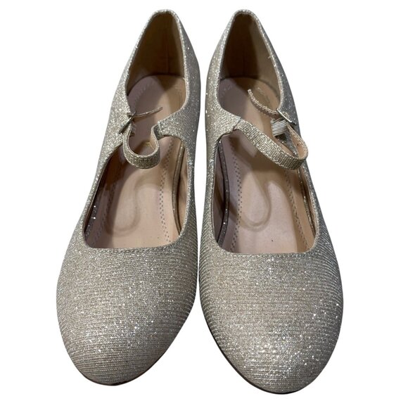 Chase + Chloe Kona Women's Round Toe Heel Mary Jane Pump Size 7.5 Gold - Picture 2 of 13